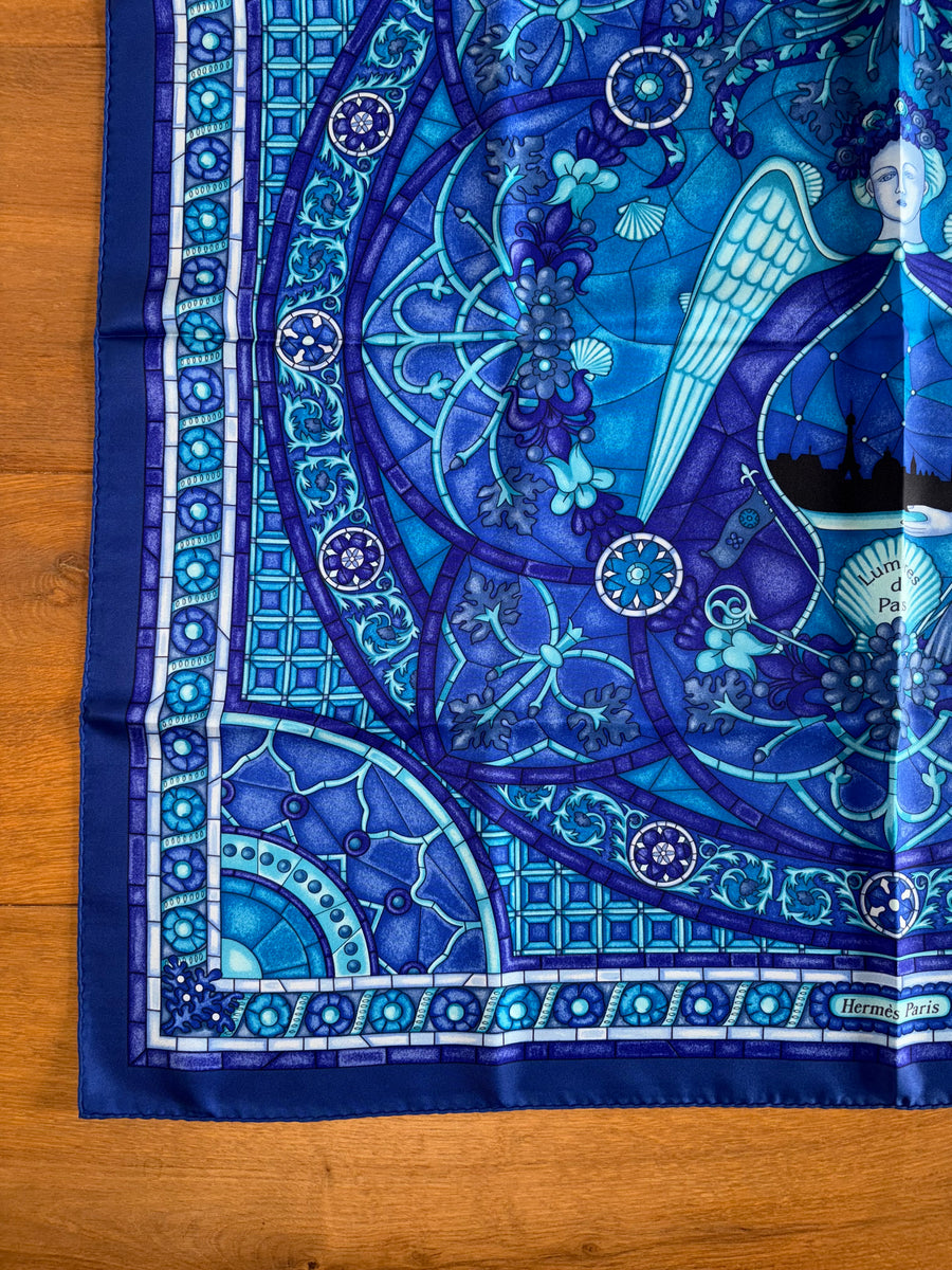 HERMES-PARIS 100%シルクスカーフ HERMES 100% SILK TWILL Scarf «Lumières de Paris» by Natsuno Hidaka