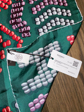 Load image into Gallery viewer, Hermes Silk Wash GM Shawl «Kelly en Perles » 140.