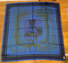 Load image into Gallery viewer, Hermes Silk Dip Dye GM Shawl “Tigre Royal” 140.