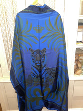 Load image into Gallery viewer, Hermes Silk Dip Dye GM Shawl “Tigre Royal” 140.