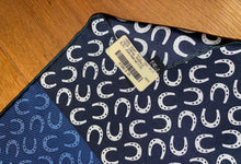 Load image into Gallery viewer, Hermes Silk GM Shawl « Mythiques Phoenix/A cheval sur mon carré » 140.