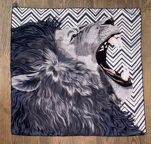 Hermès シルクスカーフ エレファントライオン Hermes Cashmere and Silk GM Shawl “Roaaaaar!” by Alice Shirley