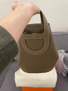 Hermès In-the-Loop 23 bag, étoupe/étoupe