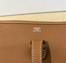 Load image into Gallery viewer, Hermes Evelyne III 29 bag
