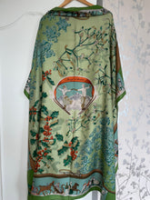 Load image into Gallery viewer, Hermes Cashmere and Silk GM Shawl “Neige d’Antan” by Cathy Latham 140.