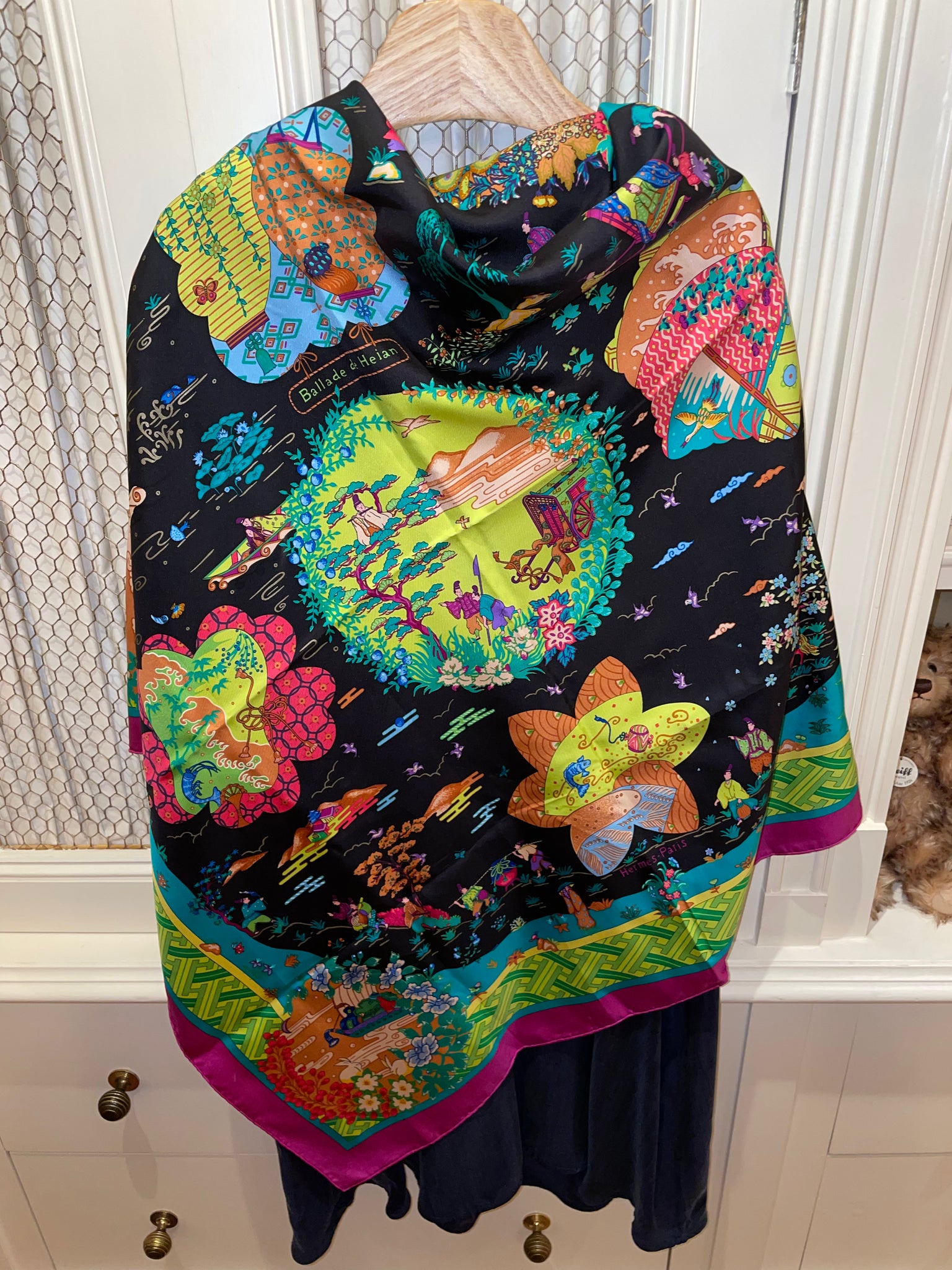 HERMES 100% SILK TWILL Scarf « Ballade de Heian » by Natsuno HERMES 100% SILK TWILL Scarf « Ballade de Heian » by Natsuno
